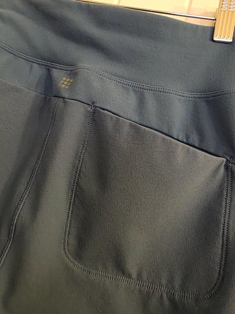 Sylvan Hybrid Hiking Joggers - Large - Picture 5 of 11